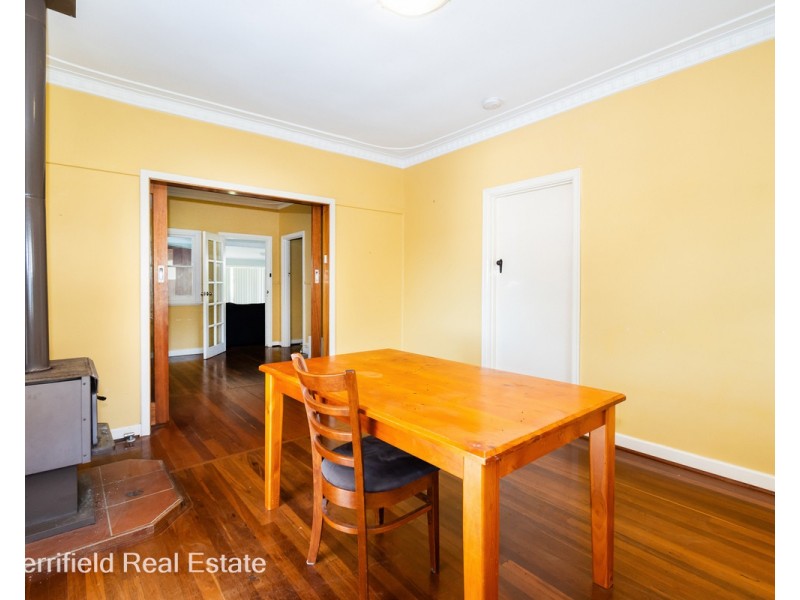 10 Ashwell Street, Mount Melville WA 6330