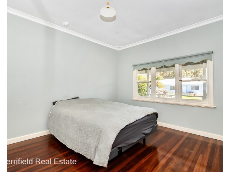 10 Ashwell Street, Mount Melville WA 6330