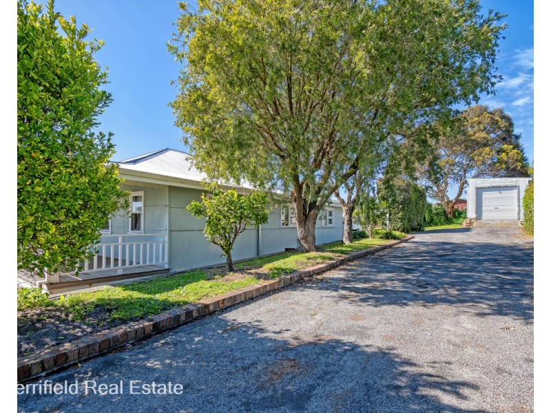 10 Ashwell Street, Mount Melville WA 6330