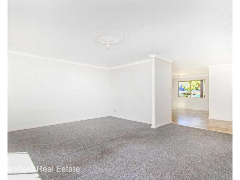 26 Lurline Street, Orana WA 6330