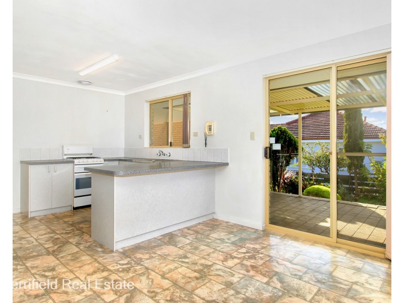 26 Lurline Street, Orana WA 6330