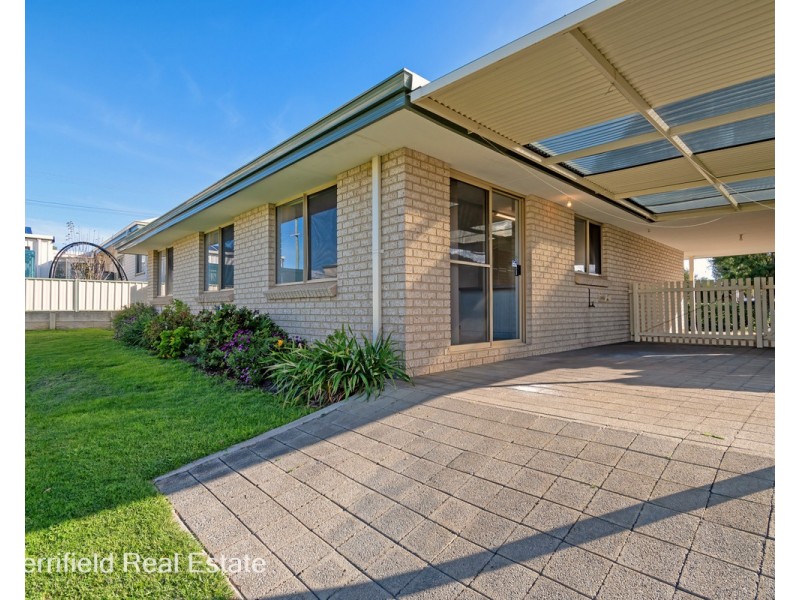 26 Lurline Street, Orana WA 6330