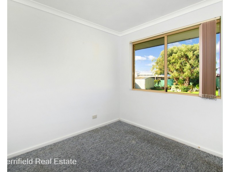 26 Lurline Street, Orana WA 6330