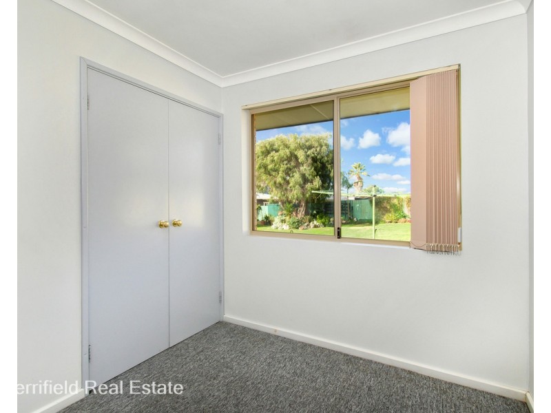 26 Lurline Street, Orana WA 6330