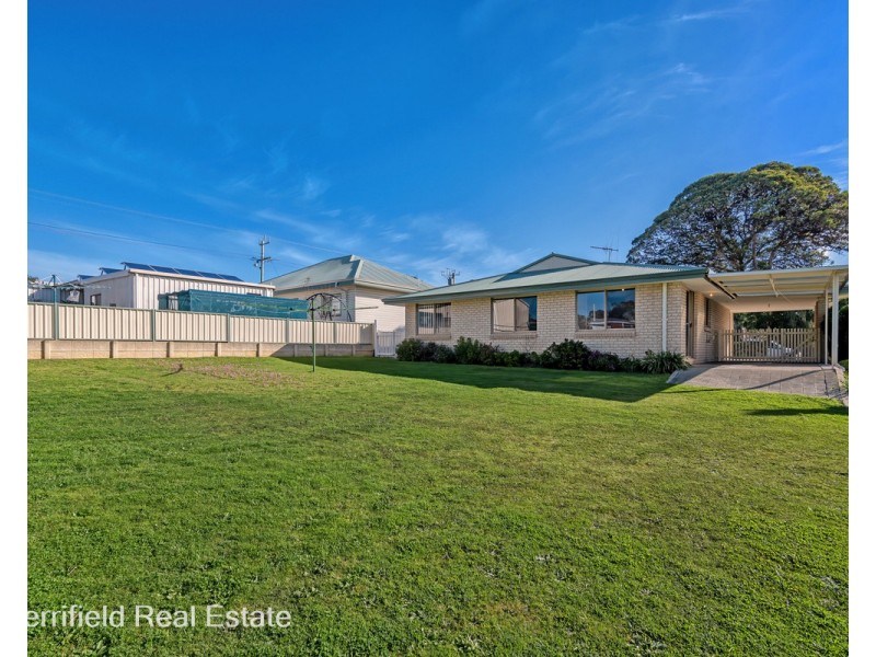 26 Lurline Street, Orana WA 6330