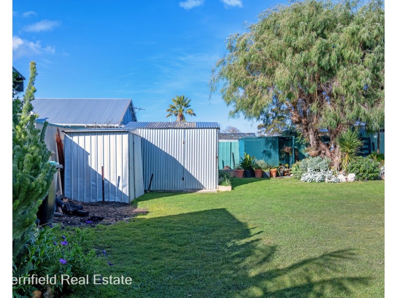 26 Lurline Street, Orana WA 6330