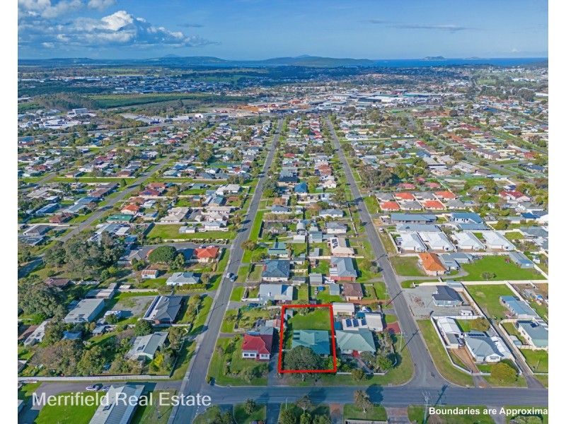 26 Lurline Street, Orana WA 6330