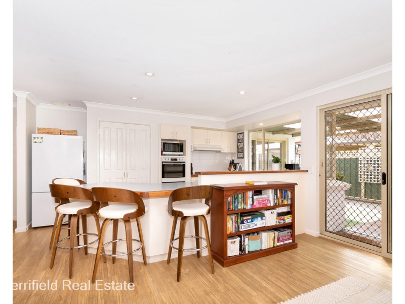 32 Ardross Crescent, Collingwood Park WA 6330