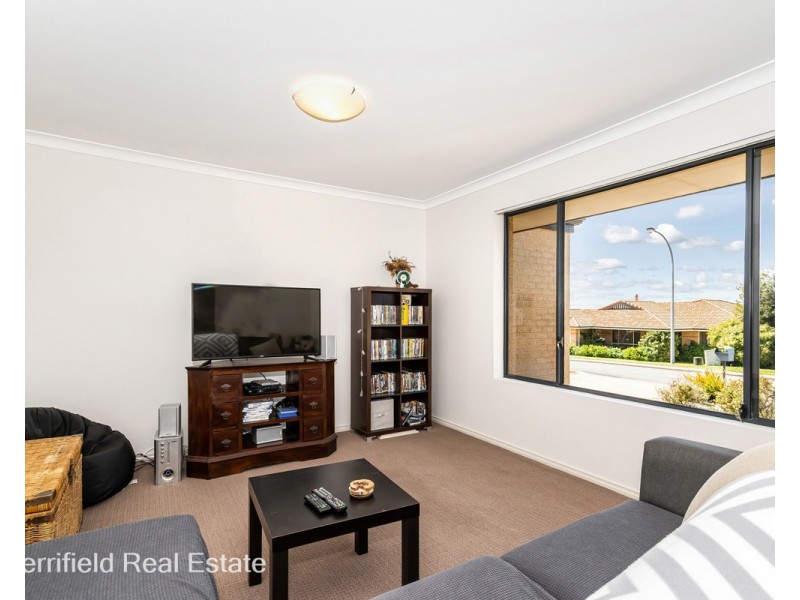 4 Julia Lane, Yakamia WA 6330