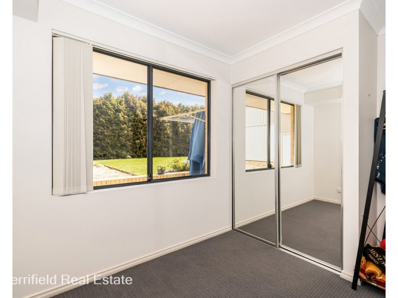 4 Julia Lane, Yakamia WA 6330