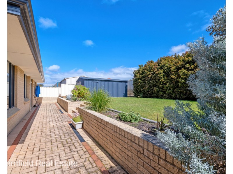 4 Julia Lane, Yakamia WA 6330