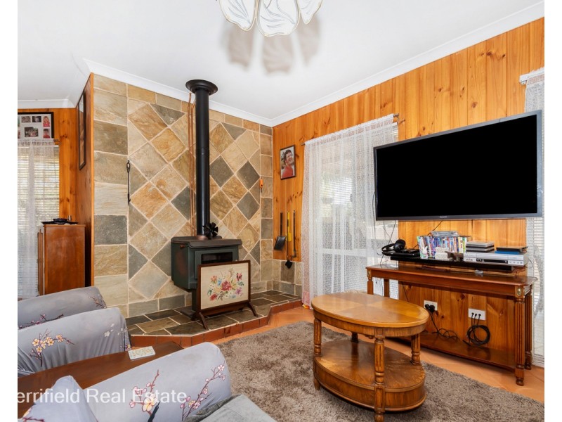 12 Scaddan Street, Redmond WA 6327