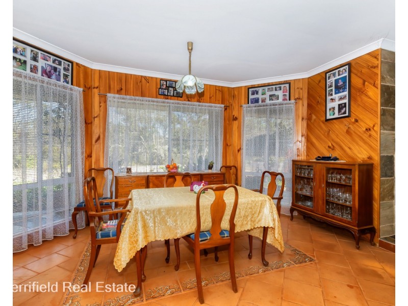 12 Scaddan Street, Redmond WA 6327