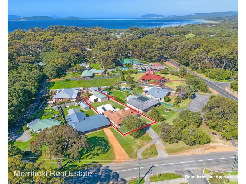 205 Bay View Drive, Little Grove WA 6330