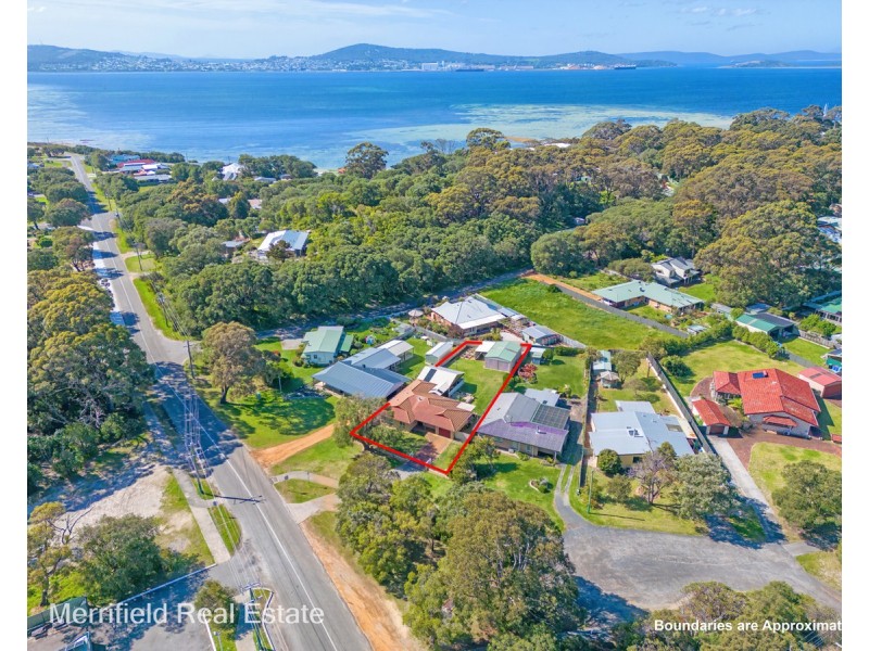 205 Bay View Drive, Little Grove WA 6330