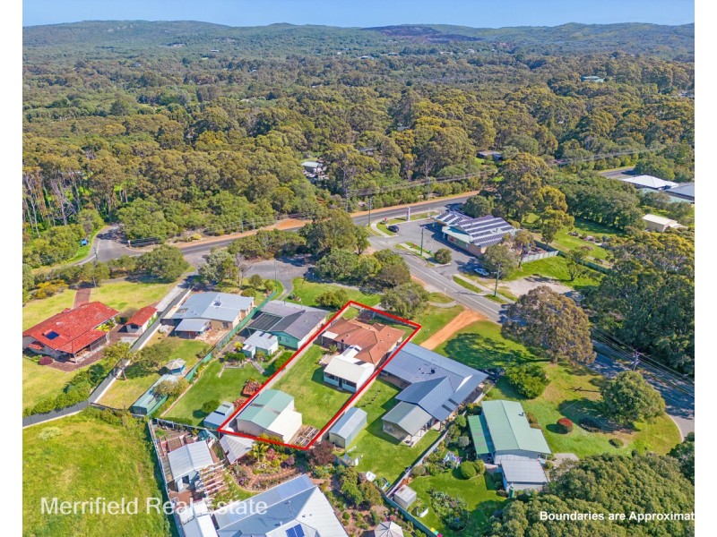 205 Bay View Drive, Little Grove WA 6330