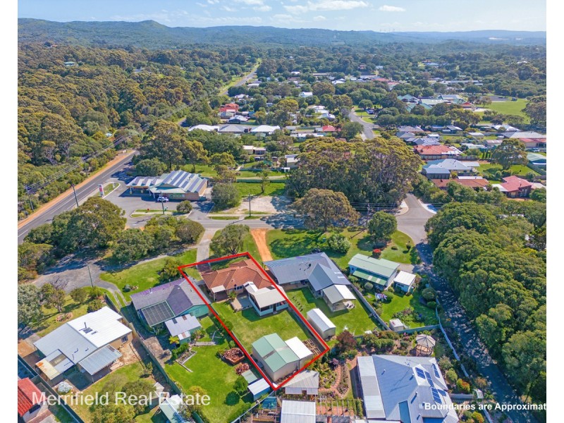 205 Bay View Drive, Little Grove WA 6330