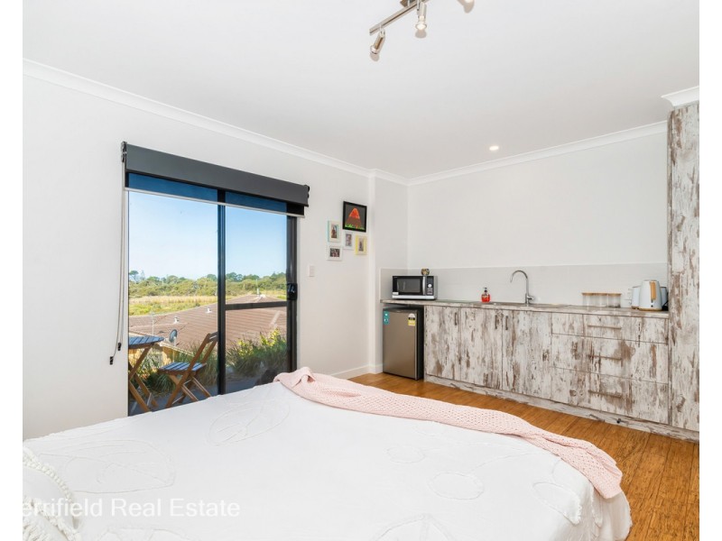 5 Anzac Road, Mira Mar WA 6330