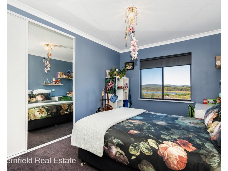 5 Anzac Road, Mira Mar WA 6330