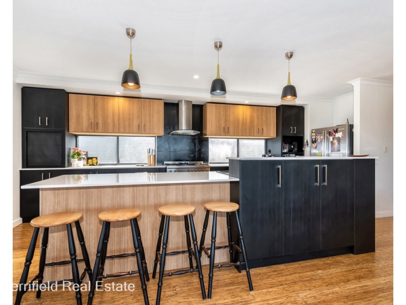 5 Anzac Road, Mira Mar WA 6330