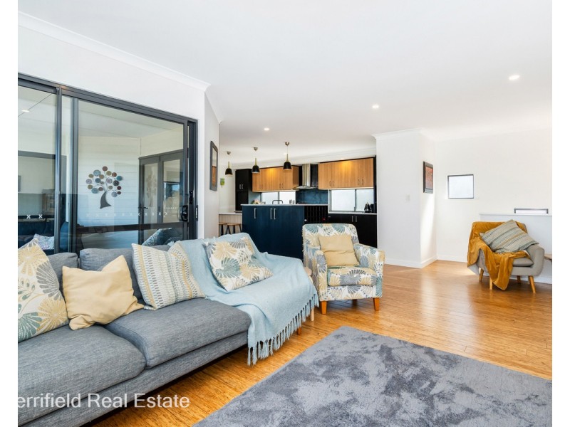 5 Anzac Road, Mira Mar WA 6330