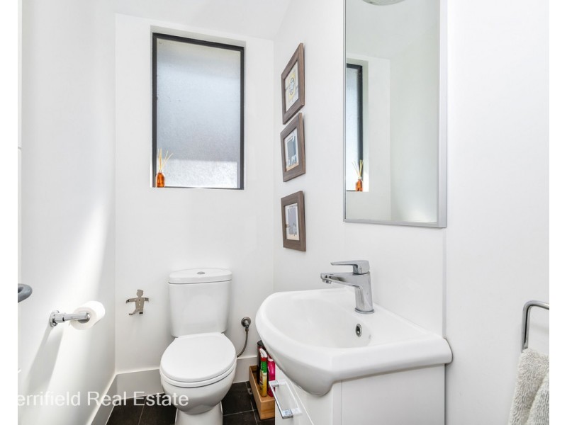 5 Anzac Road, Mira Mar WA 6330