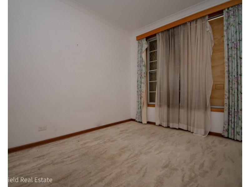 25 Munster Avenue, Mount Clarence WA 6330