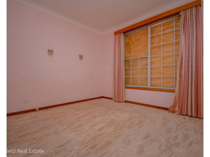 25 Munster Avenue, Mount Clarence WA 6330