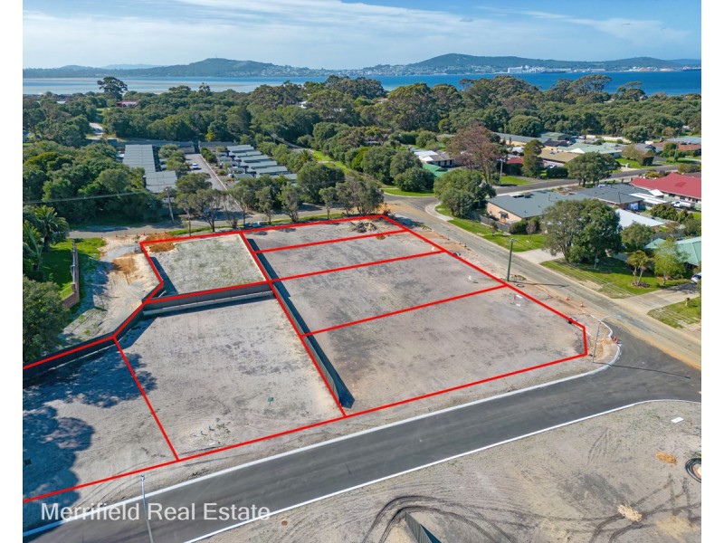 11 Flexuosa View, Little Grove WA 6330