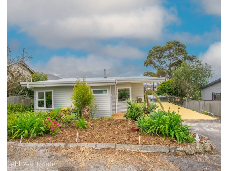 10 Melrose Street, Mount Melville WA 6330