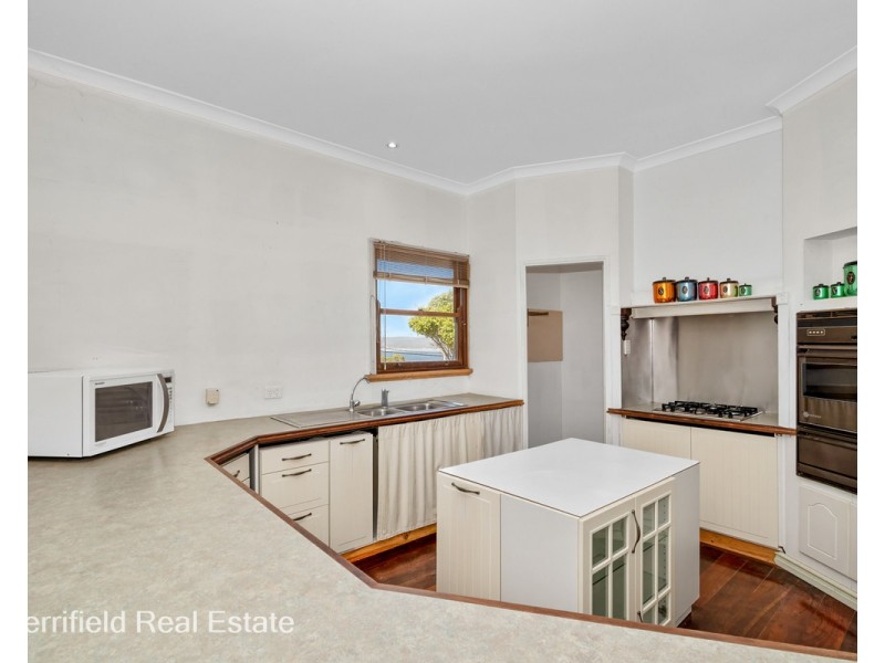 18 Finlay Street, Albany WA 6330