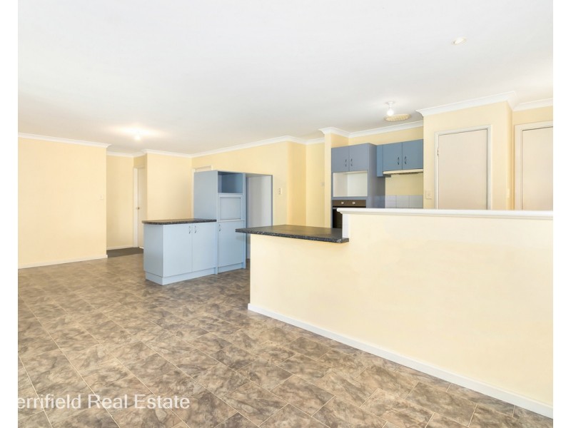 44 McGonnell Road, Orana WA 6330