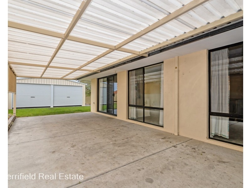 44 McGonnell Road, Orana WA 6330