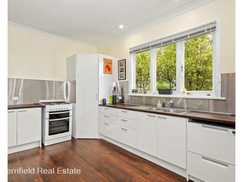 25 Leonora Street, Yakamia WA 6330