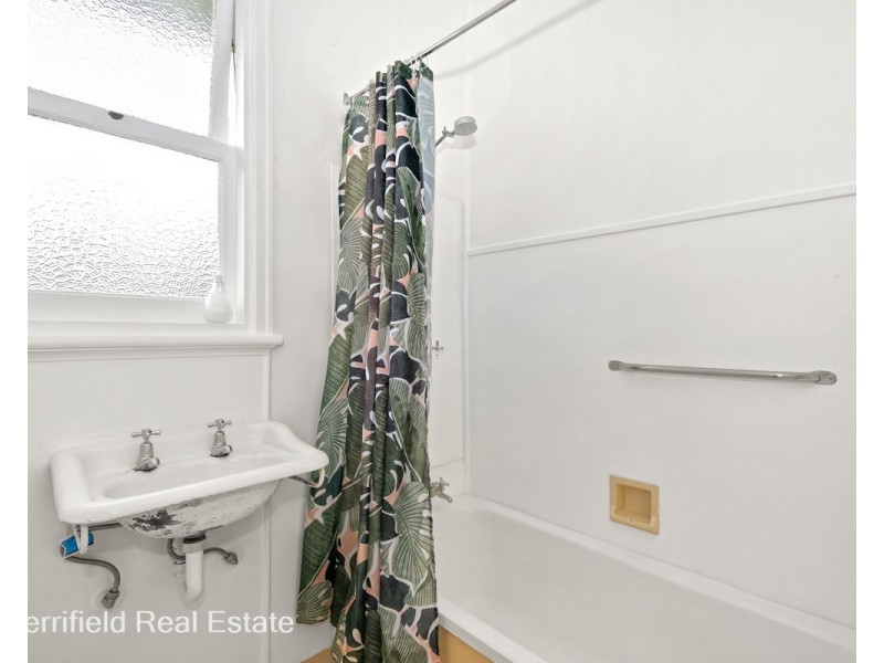 25 Leonora Street, Yakamia WA 6330
