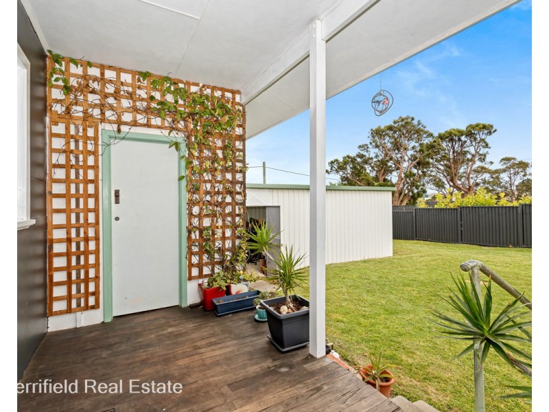 25 Leonora Street, Yakamia WA 6330