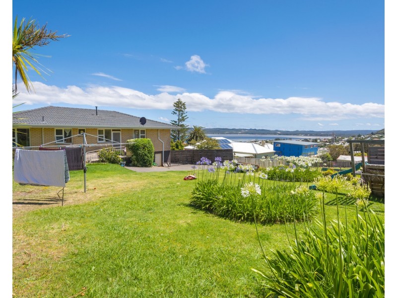 8 Finlay Street, Albany WA 6330