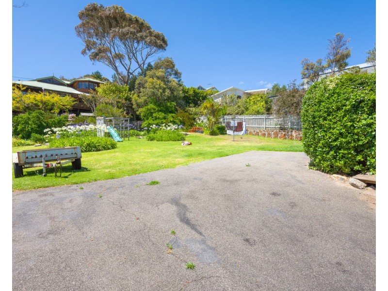 8 Finlay Street, Albany WA 6330