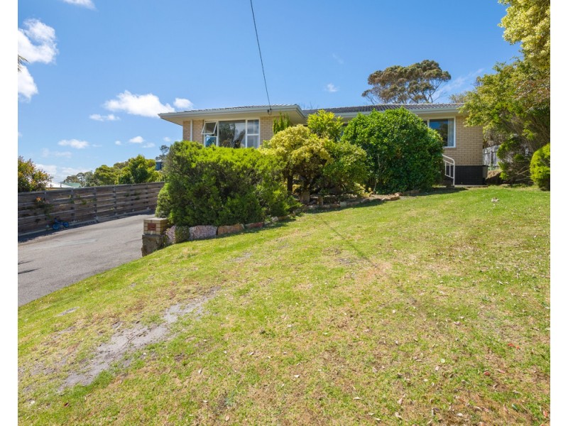 8 Finlay Street, Albany WA 6330