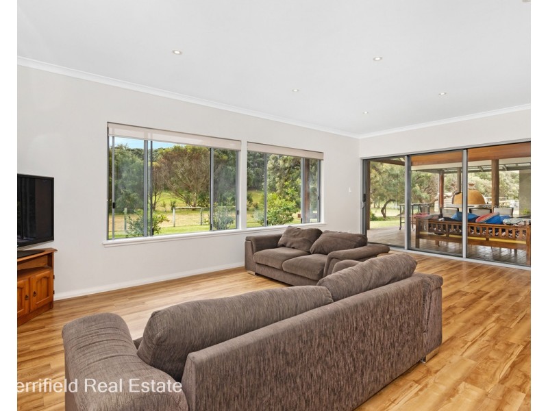 53 Rowney Road, Robinson WA 6330