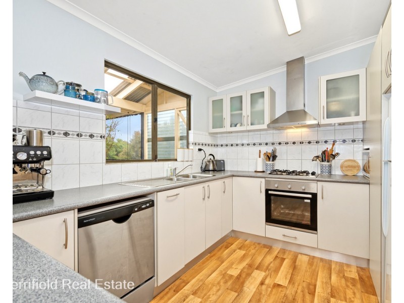 8 Holborn Street, Gledhow WA 6330