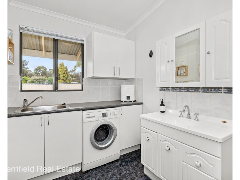 8 Holborn Street, Gledhow WA 6330