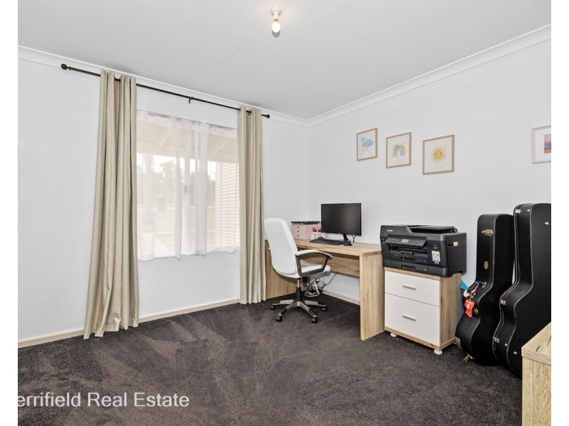 8 Holborn Street, Gledhow WA 6330