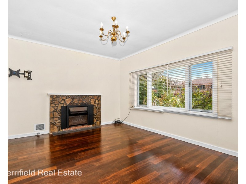 12 Halifax Street, Mount Melville WA 6330