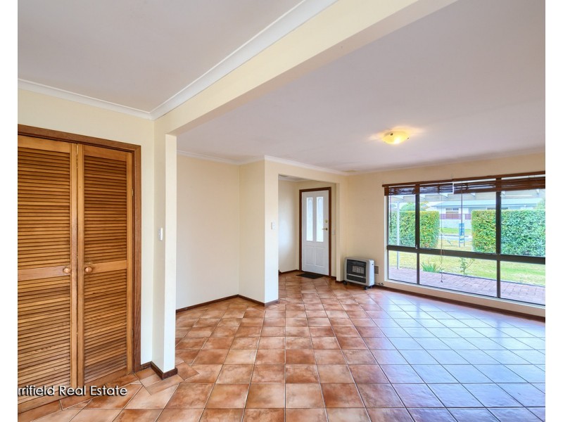 42 Ardross Crescent, Collingwood Park WA 6330