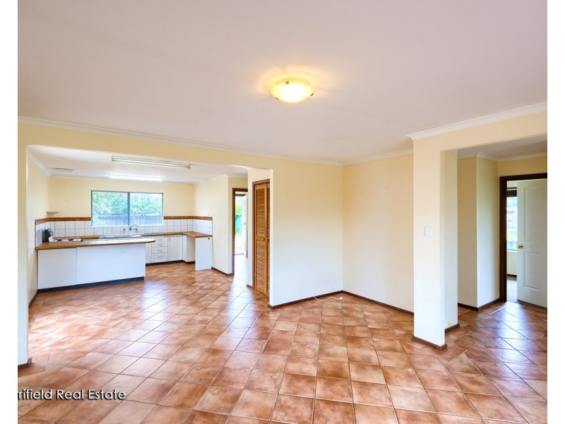 42 Ardross Crescent, Collingwood Park WA 6330