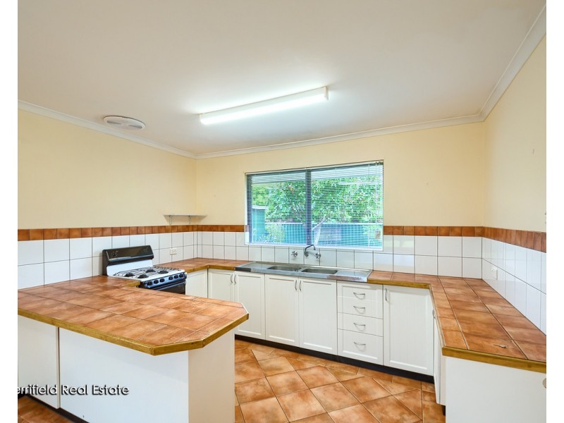 42 Ardross Crescent, Collingwood Park WA 6330