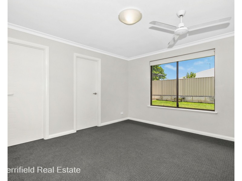 15 Kitcher Parade, Mckail WA 6330