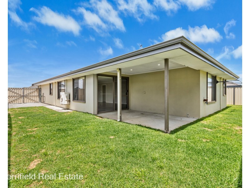 15 Kitcher Parade, Mckail WA 6330