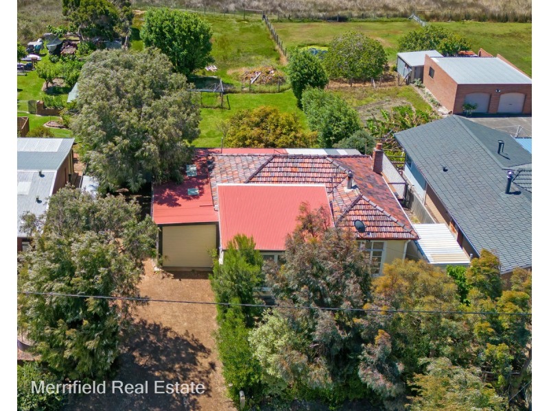 101 Bay View Drive, Little Grove WA 6330